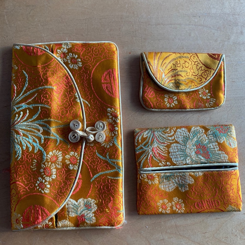 💜 3 for $50 Three piece bag set / purses